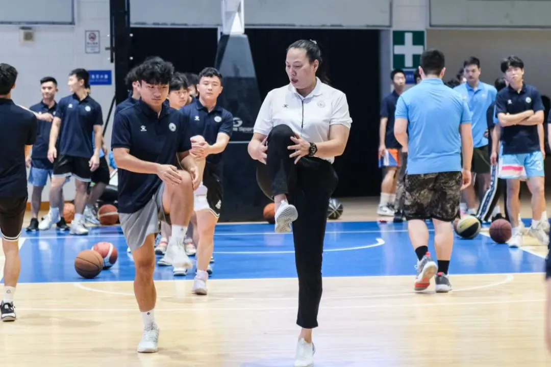 篮球体能趣味训练十法是什么_2