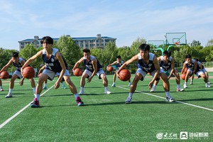 学生篮球赛前的热身训练及方法